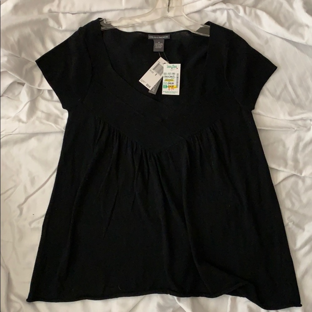 Chelsea & Theodore Black V-neck Blouse